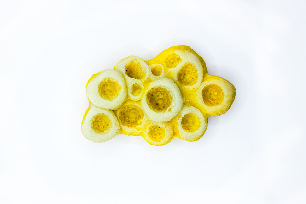 Artificial Cluster Sponge