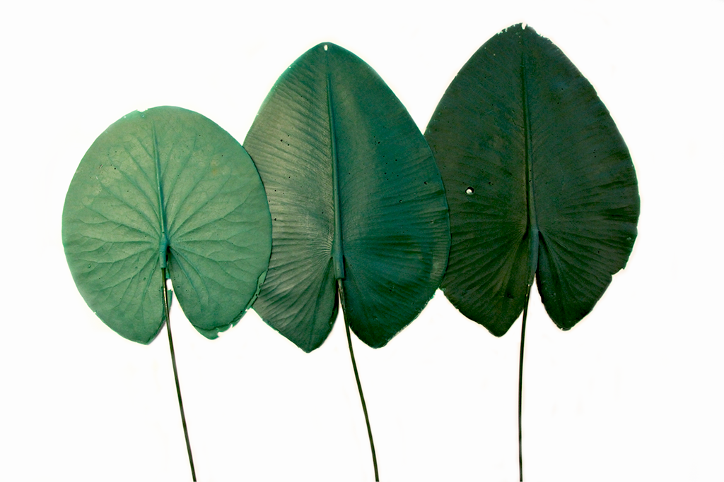 Artificial water lilies